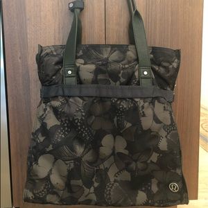 Lululemon Follow Your Bliss Butterfly Camo Tote